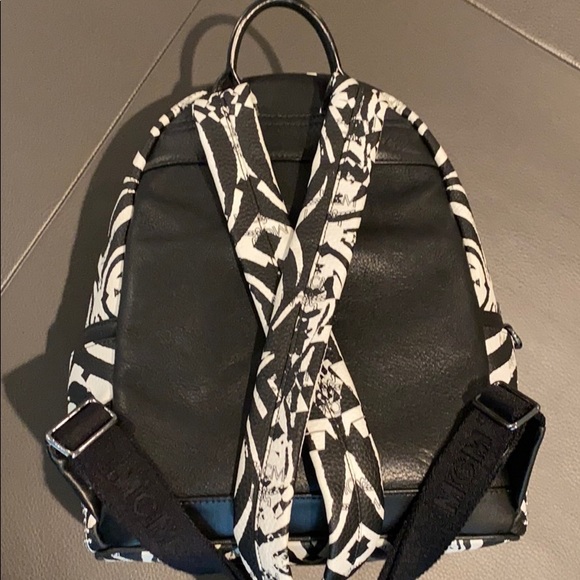 🔹MCM  Visetos Zebra Backpack Small - Picture 3 of 11